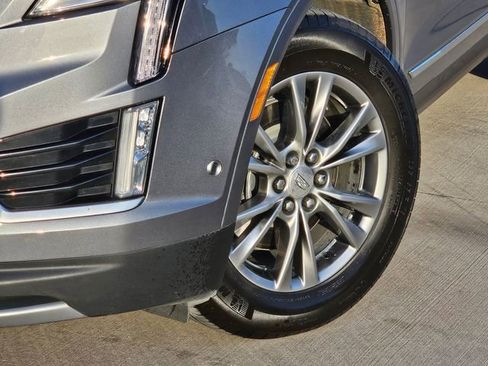 Certified 2022 Cadillac XT5 Premium Luxury w/ Technology Package image 8