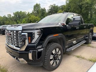 Used 2024 GMC Sierra 2500 Denali w/ Denali Reserve Package AWD/4WD video 1
