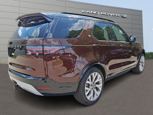 New 2026 Land Rover Discovery Limited Edition AWD/4WD image 2