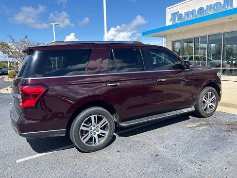 Used 2023 Ford Expedition Limited RWD image 3