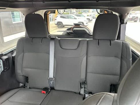 Used 2023 Jeep Wrangler Unlimited Sport AWD/4WD image 6