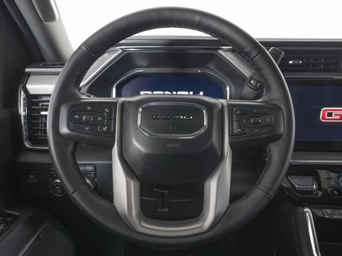 Used 2025 GMC Sierra 2500 Denali w/ Denali Reserve Package image 18