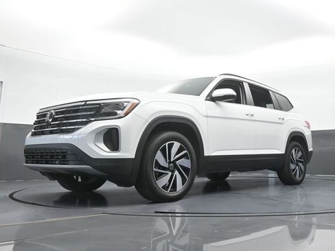Used 2024 Volkswagen Atlas SE FWD image 59