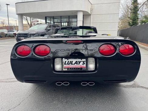 Used 2001 Chevrolet Corvette Base 2dr Convertible w/ Preferred Equipment Group2 image 6