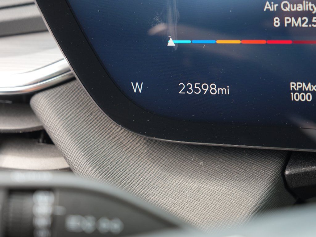 Certified 2026 Buick Enclave Preferred AWD/4WD image 37