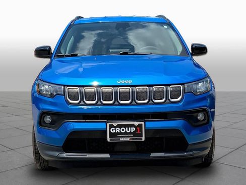 Used 2022 Jeep Compass Latitude FWD image 4