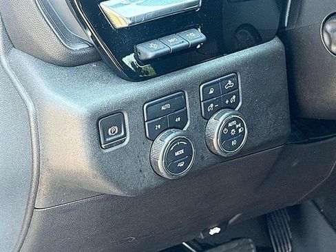 Used 2023 Chevrolet Silverado 1500 LTZ w/ Technology Package AWD/4WD image 20