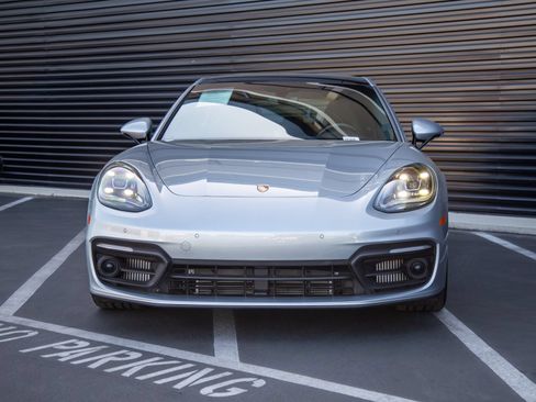 Certified 2023 Porsche Panamera RWD image 10