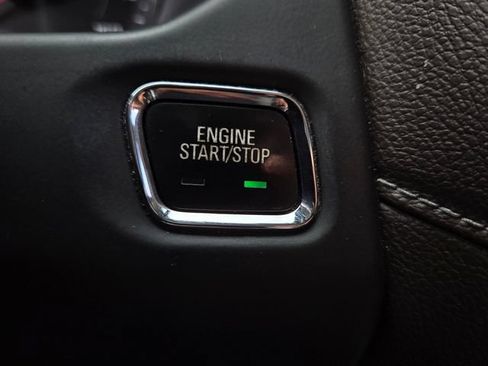 Used 2019 GMC Acadia SLT FWD image 32