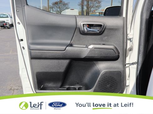 Used 2023 Toyota Tacoma TRD Off-Road image 27