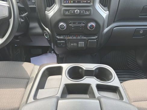 Used 2024 Chevrolet Silverado 1500 Custom image 3