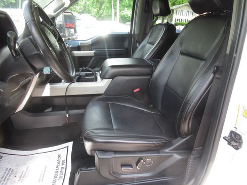 Used 2017 Ford F250 Lariat w/ Chrome Package AWD/4WD image 18
