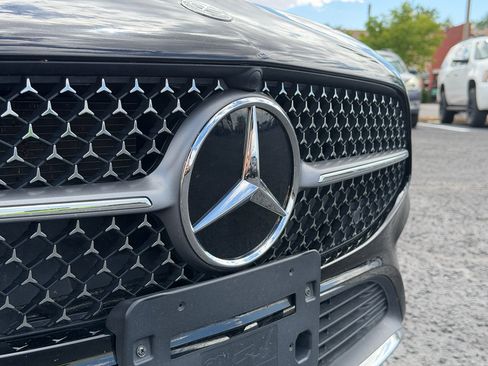 Used 2025 Mercedes-Benz CLA 250 image 4