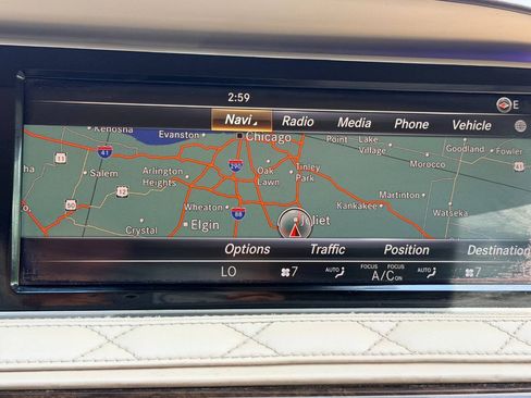 Used 2017 Mercedes-Benz S 550 4MATIC Sedan image 46