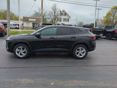 Certified 2024 Chevrolet Trax LS w/ LS Convenience Package FWD image 5