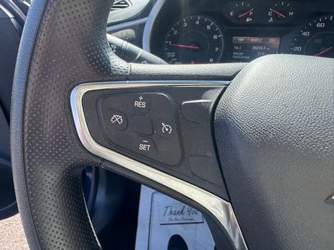 Used 2022 Chevrolet Malibu LT FWD image 23