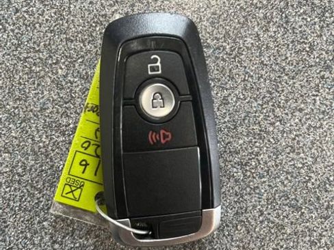 Used 2020 Ford EcoSport SES image 26