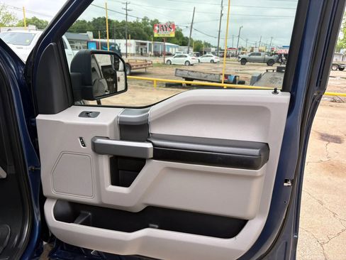 Used 2016 Ford F150 XLT w/ Equipment Group 302A Luxury AWD/4WD image 17