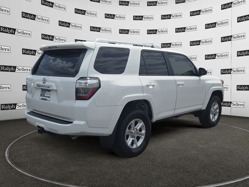 Used 2018 Toyota 4Runner SR5 RWD image 6