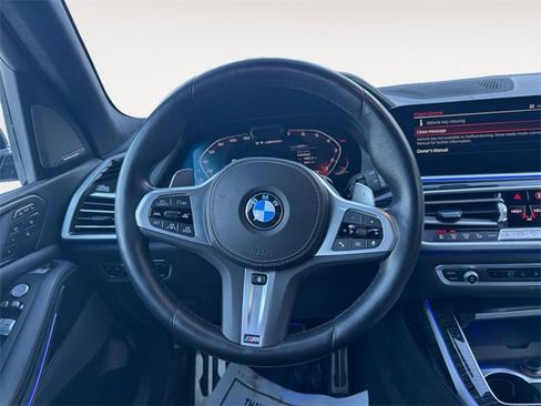 Used 2022 BMW X7 M50i w/ Dynamic Handling Package image 12