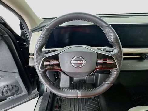 Used 2024 Nissan Ariya FWD image 11