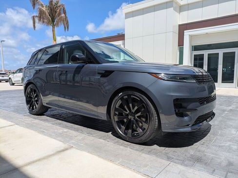 New 2026 Land Rover Range Rover Sport Dynamic SE AWD/4WD image 3