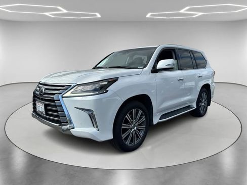 Used 2016 Lexus LX 570 4WD image 1