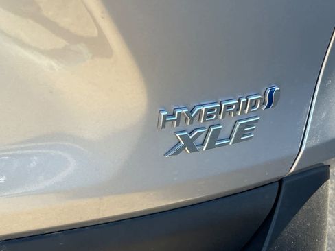 Certified 2021 Toyota RAV4 XLE w/ Convenience Package image 21