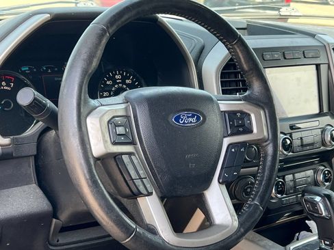 Used 2018 Ford F150 Lariat w/ Equipment Group 502A Luxury AWD/4WD image 3