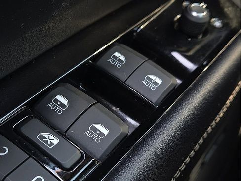 Used 2022 Jeep Wagoneer Series II w/ Premium Group I AWD/4WD image 17
