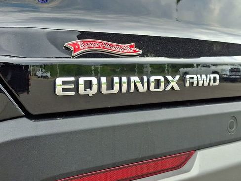 Used 2025 Chevrolet Equinox LT AWD/4WD image 30