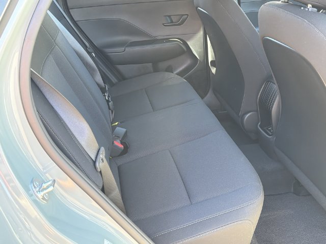 Used 2027 Hyundai Kona SE FWD image 36