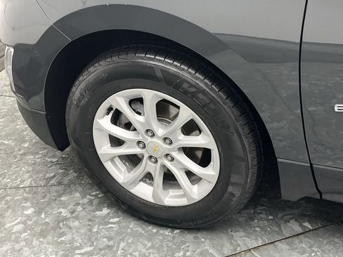 Used 2018 Chevrolet Equinox LS image 28