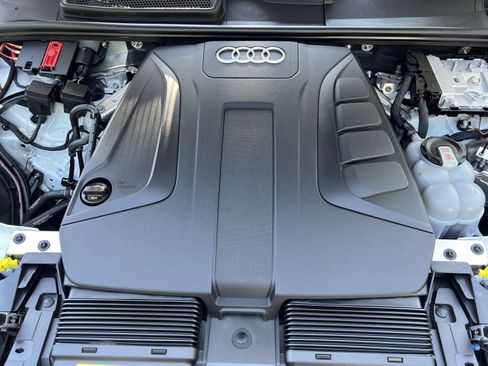 Used 2024 Audi Q7 2.0T Premium Plus AWD/4WD image 35