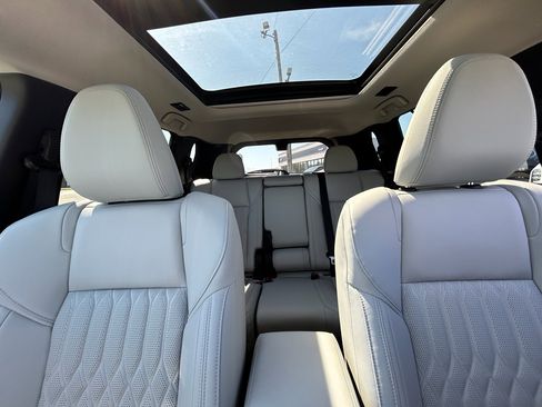 New 2025 Mitsubishi Outlander AWD image 15