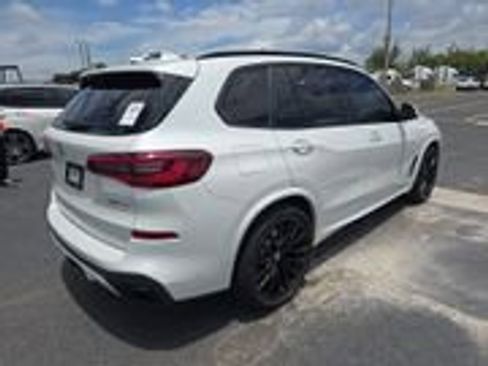 Used 2021 BMW X5 xDrive40i w/ M Sport Package AWD/4WD image 2