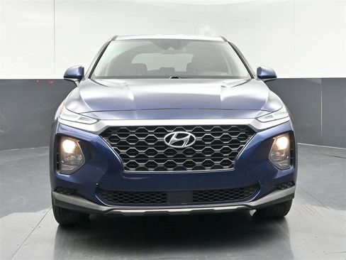 Used 2019 Hyundai Santa Fe SE image 2