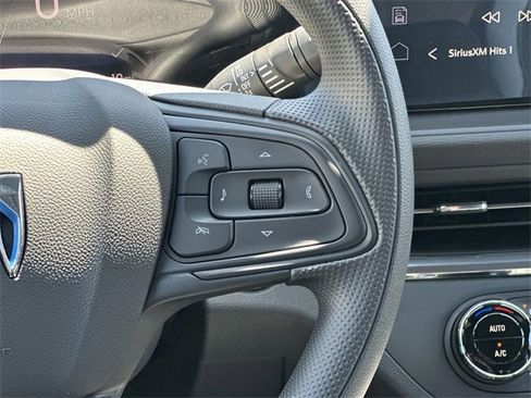 New 2025 Buick Envista Preferred image 10