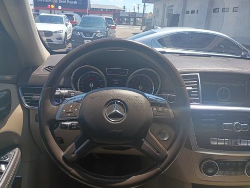 Used 2014 Mercedes-Benz GL 450 4MATIC image 26