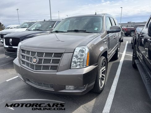 Used 2014 Cadillac Escalade Premium AWD/4WD image 1