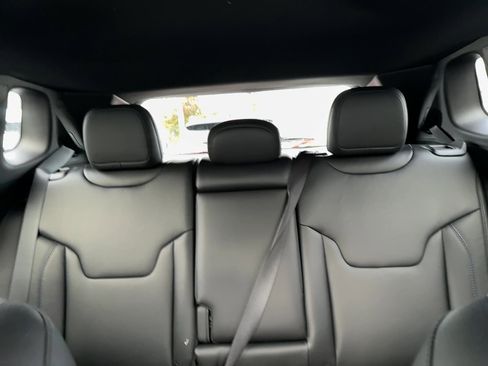 New 2026 Jeep Compass Limited image 8