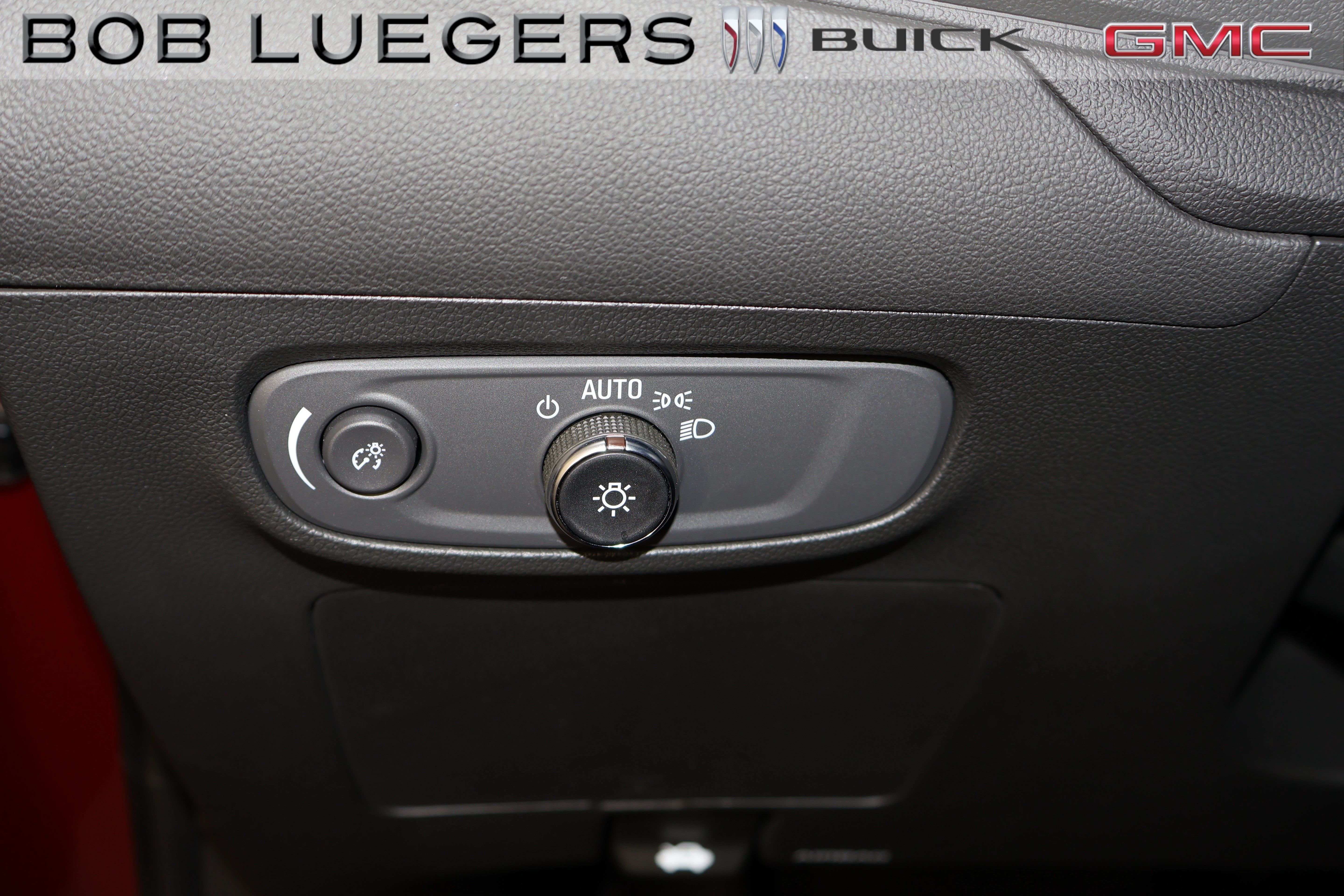 Certified 2024 Buick Encore GX Preferred FWD image 24