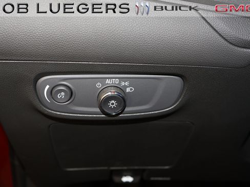 Certified 2024 Buick Encore GX Preferred FWD image 24