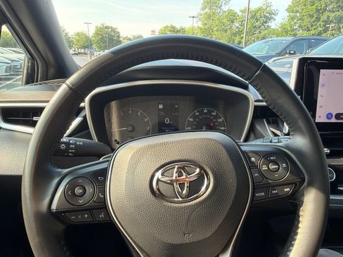 Used 2025 Toyota Corolla SE FWD image 24