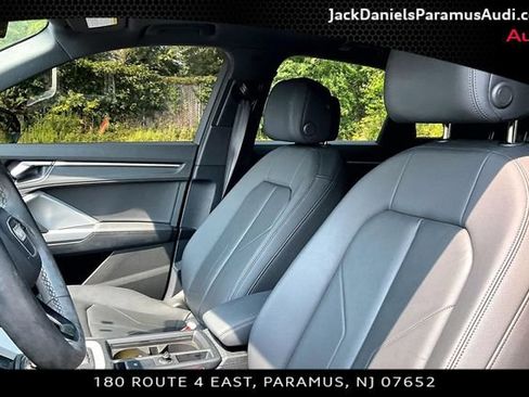 Used 2023 Audi Q3 2.0T Premium w/ Convenience Package AWD/4WD image 17