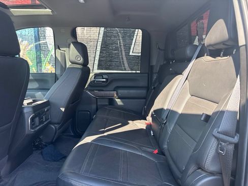 Used 2022 GMC Sierra 2500 Denali w/ Denali Ultimate Package AWD/4WD image 19