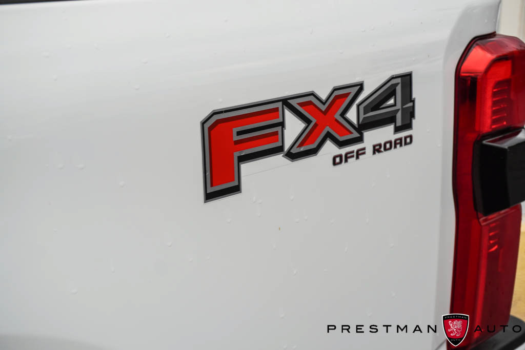 Used 2025 Ford F250 Lariat w/ FX4 Off-Road Package AWD/4WD image 8