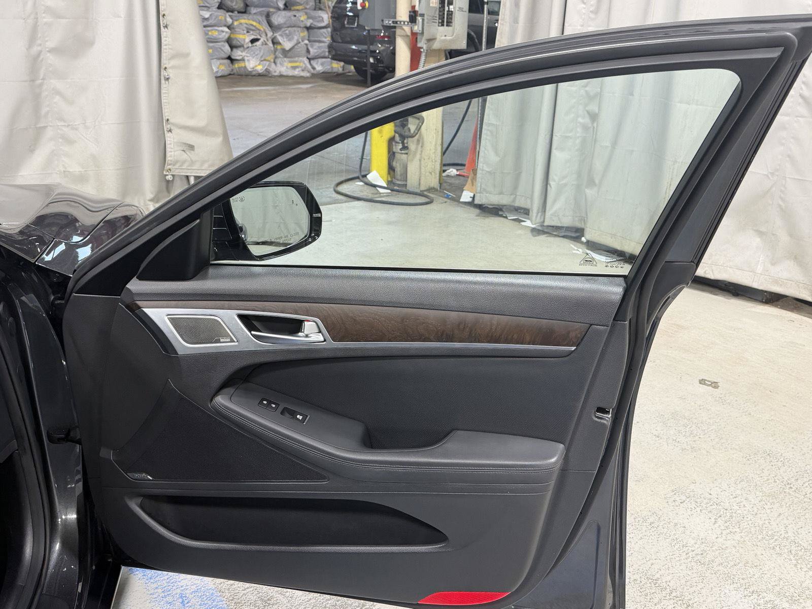 Used 2019 Genesis G80 3.8 w/ Ultimate Package 03 AWD/4WD image 30
