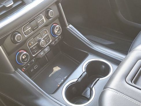 Used 2023 Chevrolet Tahoe Premier w/ Premium Package 2 image 22