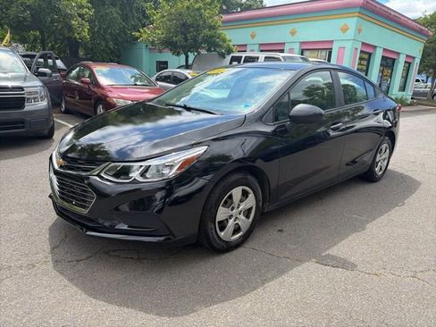 Used 2017 Chevrolet Cruze LS FWD image 3